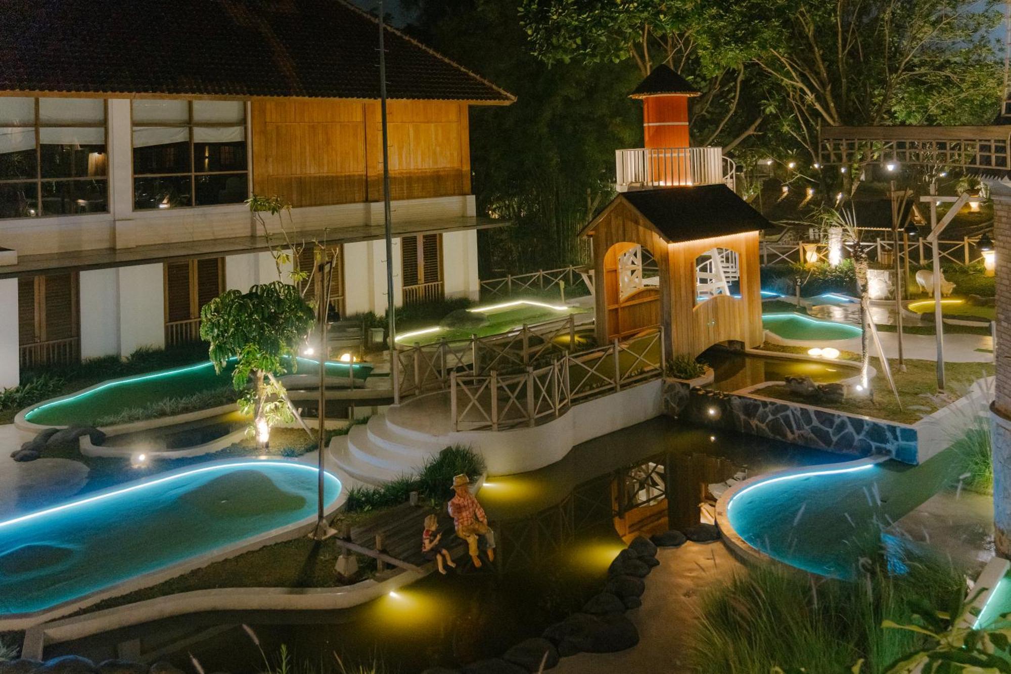 פונקאק Novus Giri Resort & Spa מראה חיצוני תמונה