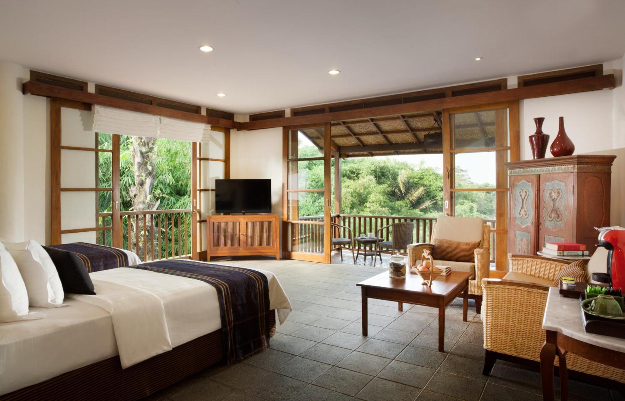 פונקאק Novus Giri Resort & Spa מראה חיצוני תמונה