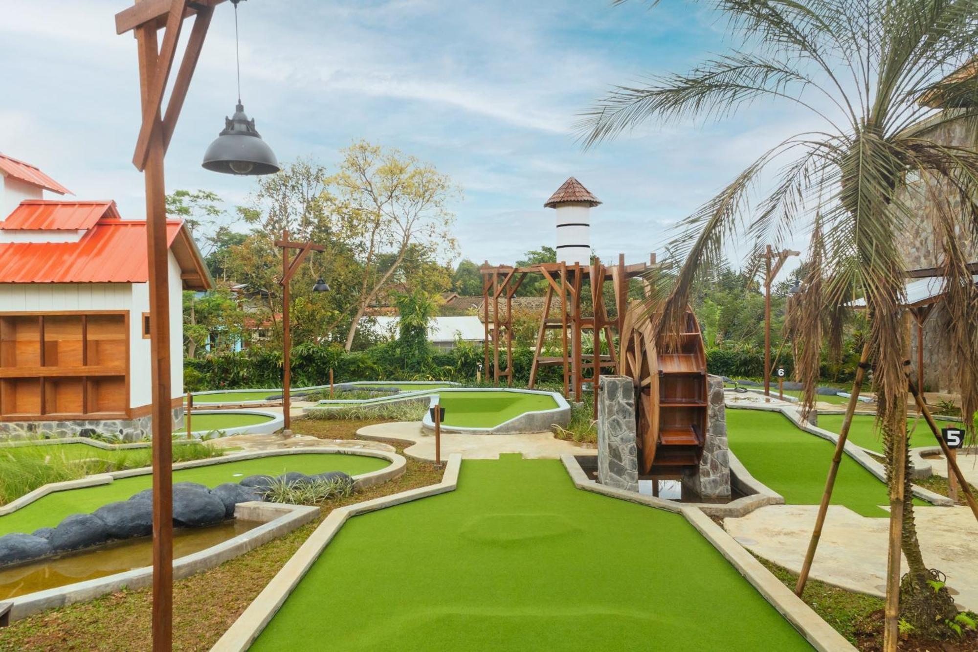 פונקאק Novus Giri Resort & Spa מראה חיצוני תמונה