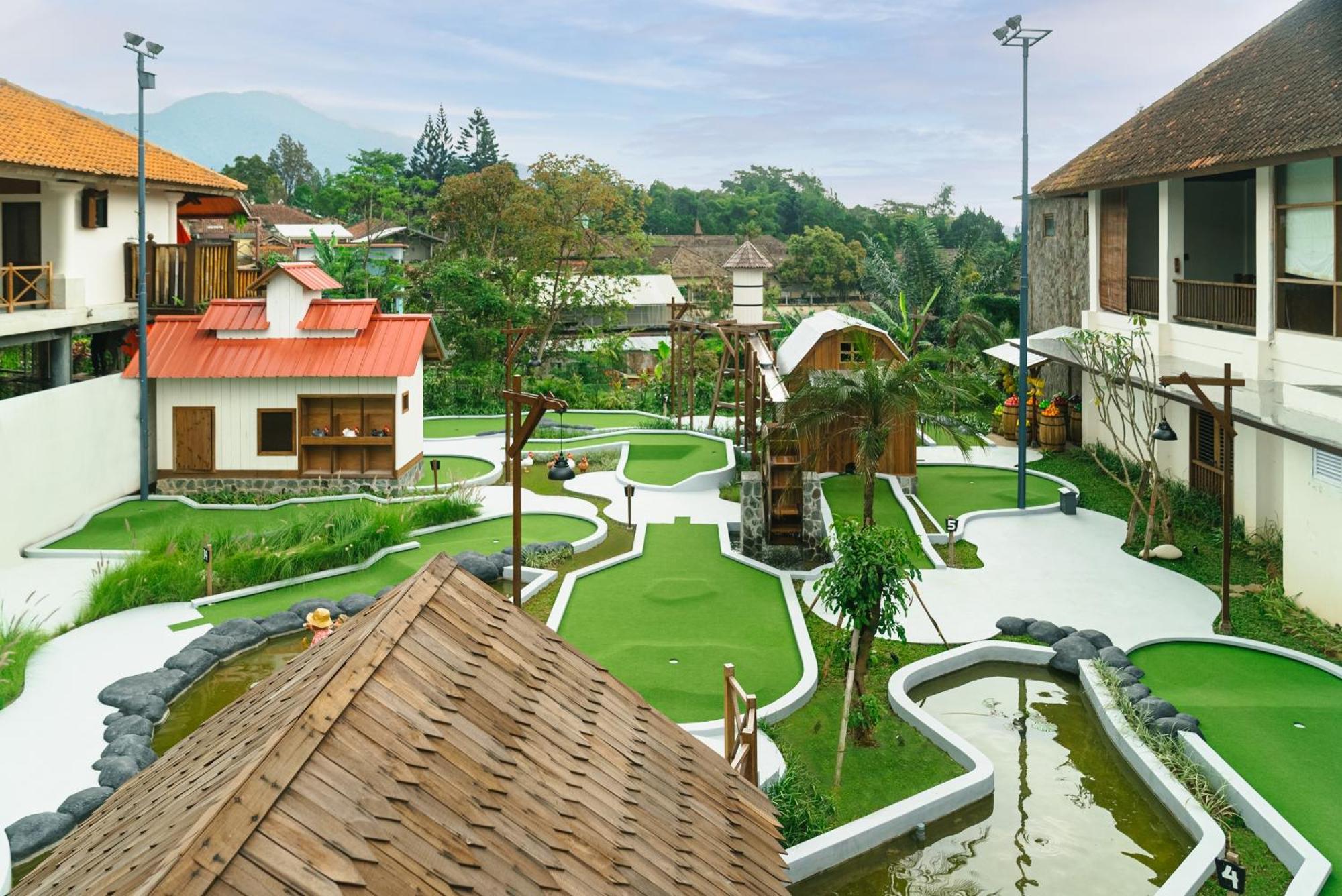 פונקאק Novus Giri Resort & Spa מראה חיצוני תמונה